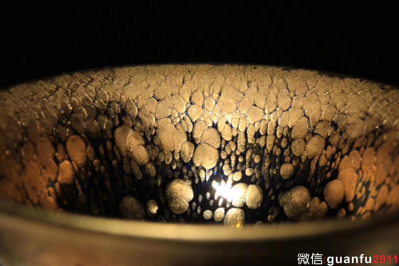 金油滴-范澤鋒老師制 規(guī)格：9.3*4.5公分