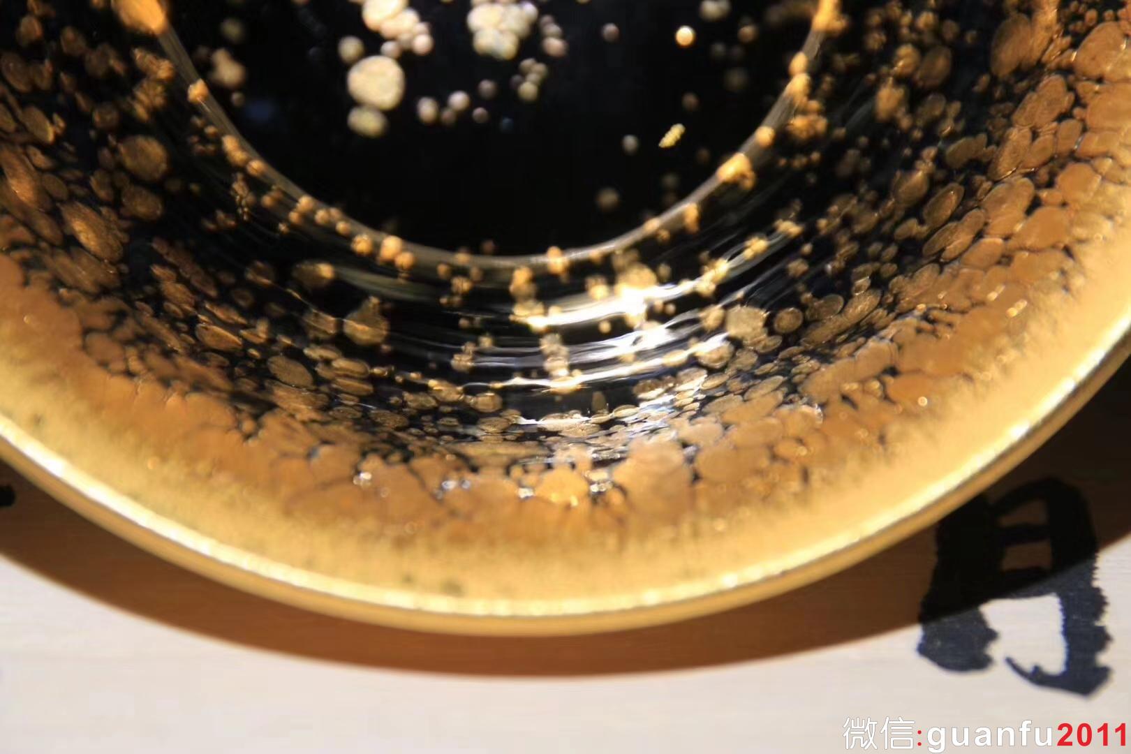 金油滴-范澤鋒老師制 規(guī)格：9.3*4.5公分