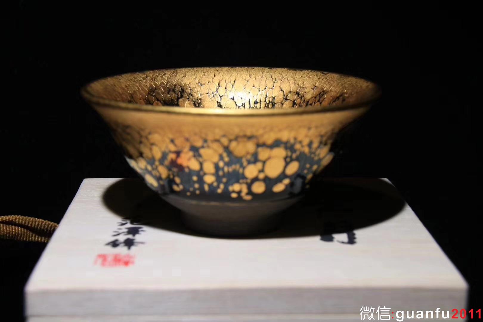 金油滴-范澤鋒老師制 規(guī)格：9.3*4.5公分