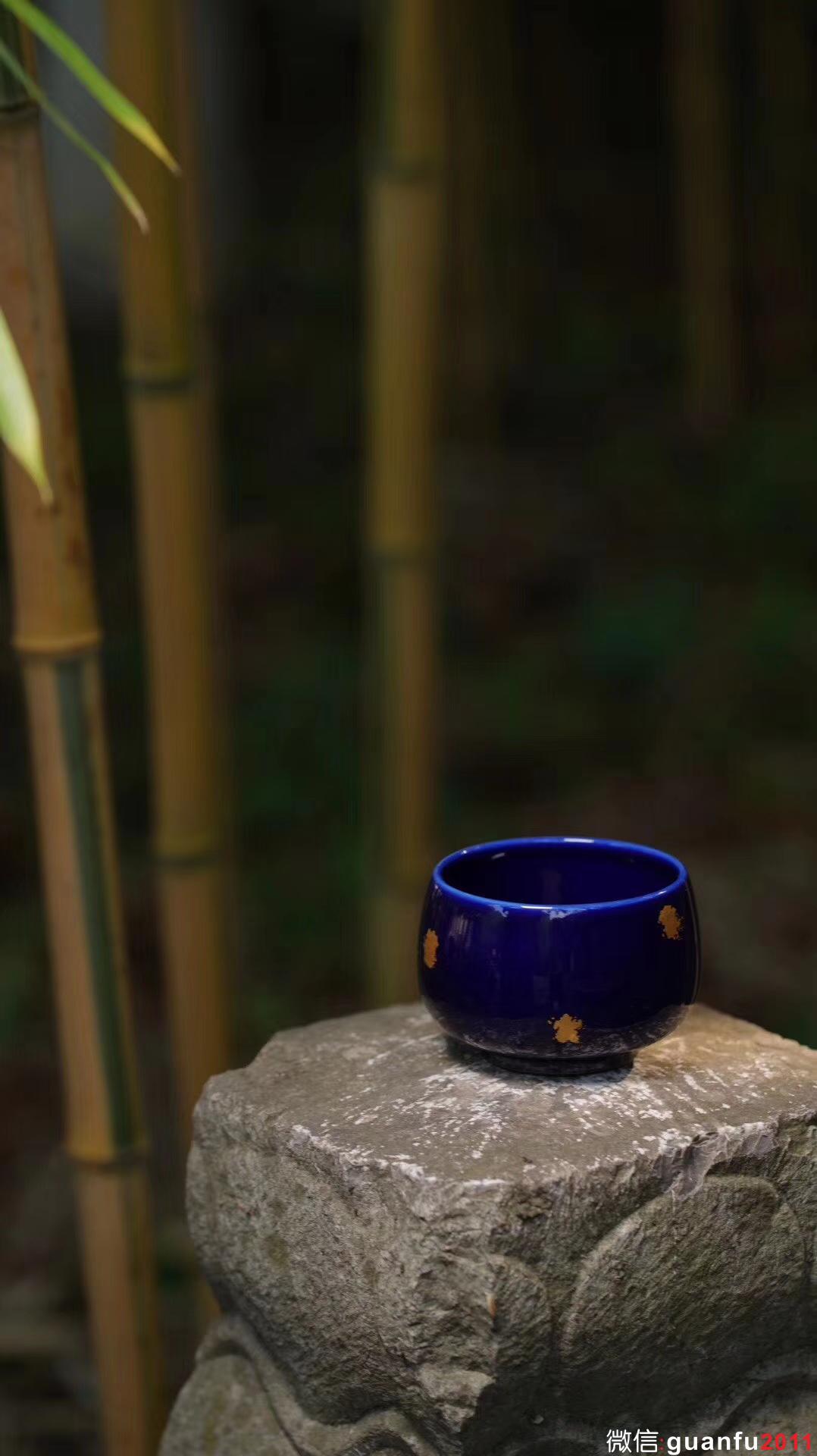 《藍寶國王系列》 【藍寶皇后】:范澤鋒制 口徑:8.8公分高5.5公分