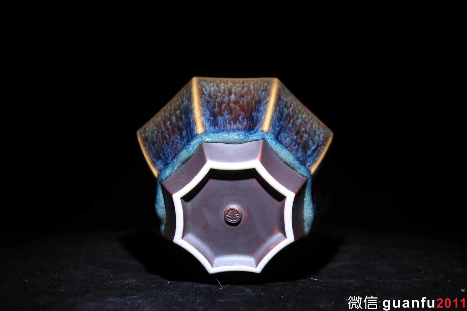 【八面玲瓏】星月盞 描金邊四戶八窗明,玲瓏逼上清. 范澤鋒制口徑:10.8公分高6公分