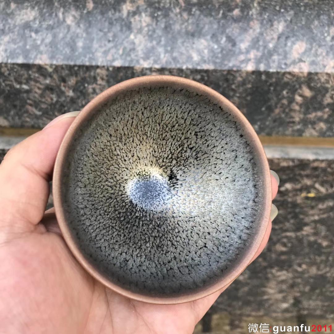 水出勝 紫光油滴 口徑9.3 天然的胎土和釉礦石的完美結(jié)合