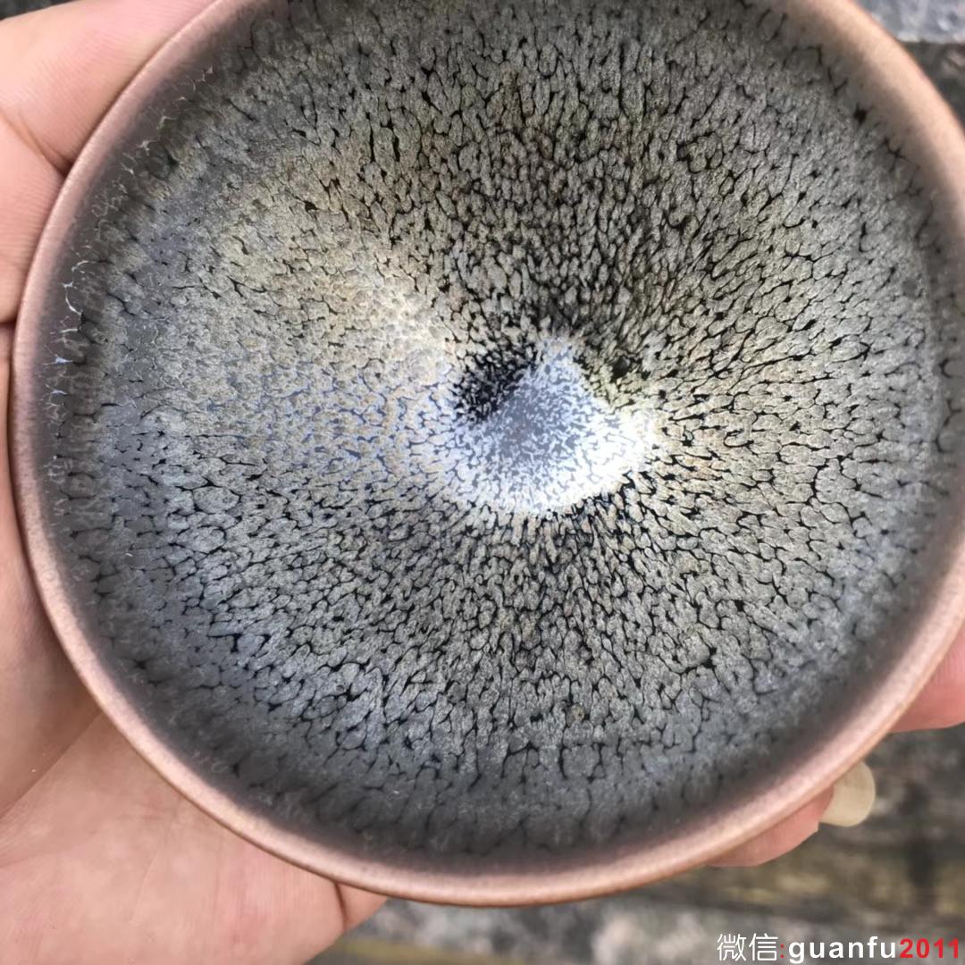 水出勝 紫光油滴 口徑9.3 天然的胎土和釉礦石的完美結(jié)合