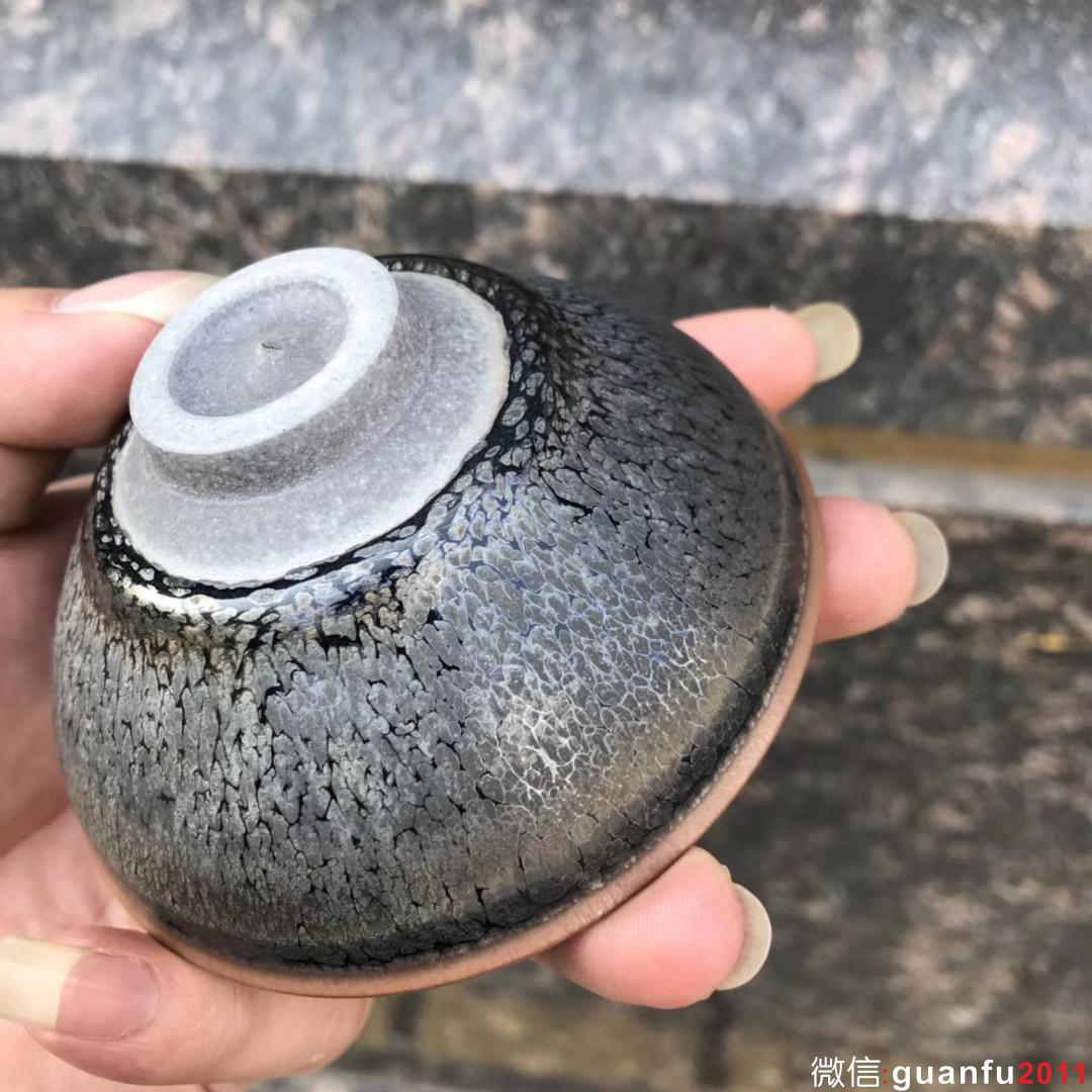 水出勝 紫光油滴 口徑9.3 天然的胎土和釉礦石的完美結(jié)合