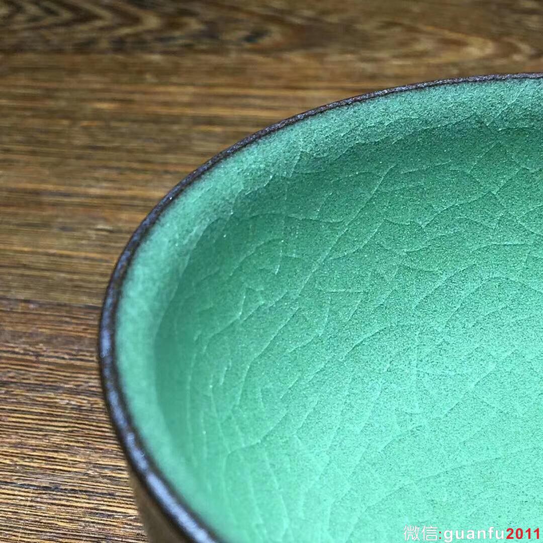 冰裂紋翡翠綠～范永壽師傅龍窯柴燒作品！ 口徑8.7高5.1
