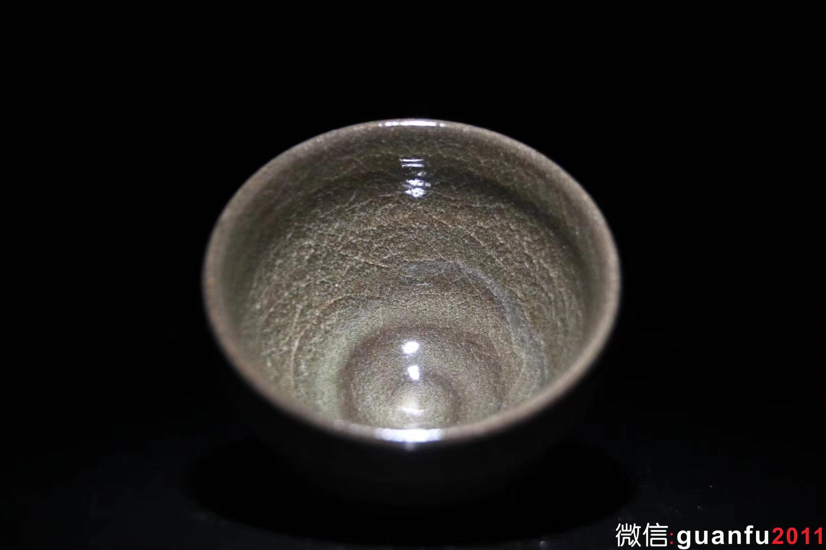 【作者】李遠興老師 作品 【品名】柴燒冰裂紋 【規(guī)格】8.8 x 6.8 cm