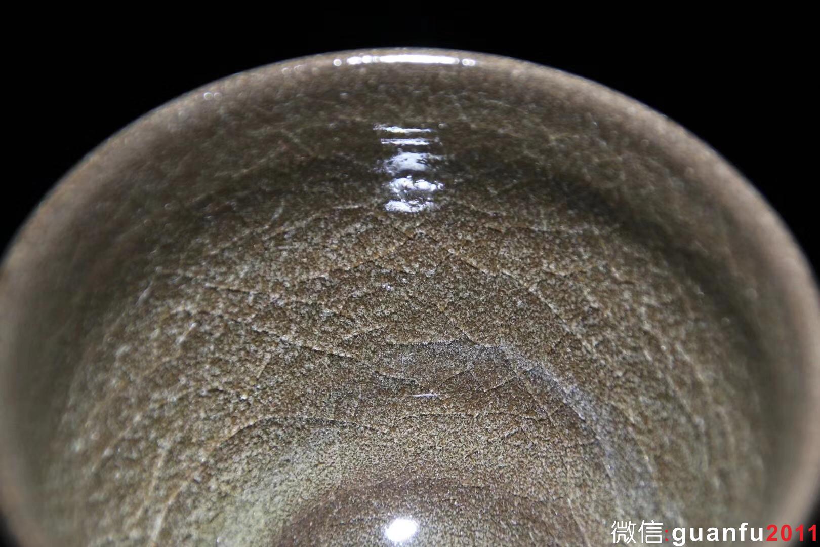 【作者】李遠興老師 作品 【品名】柴燒冰裂紋 【規(guī)格】8.8 x 6.8 cm