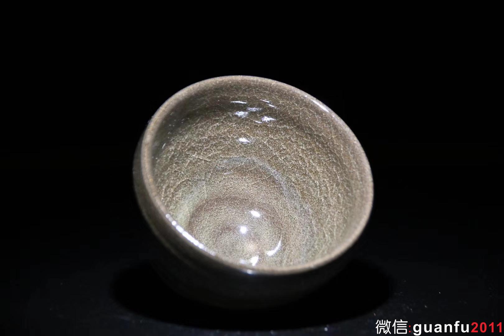 【作者】李遠興老師 作品 【品名】柴燒冰裂紋 【規(guī)格】8.8 x 6.8 cm