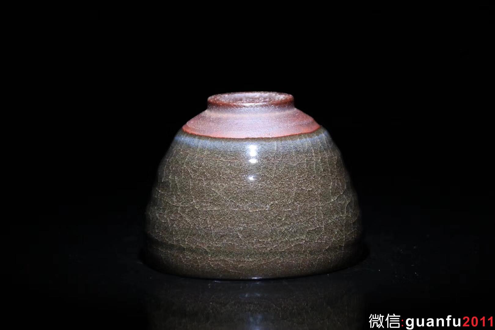 【作者】李遠興老師 作品 【品名】柴燒冰裂紋 【規(guī)格】8.8 x 6.8 cm