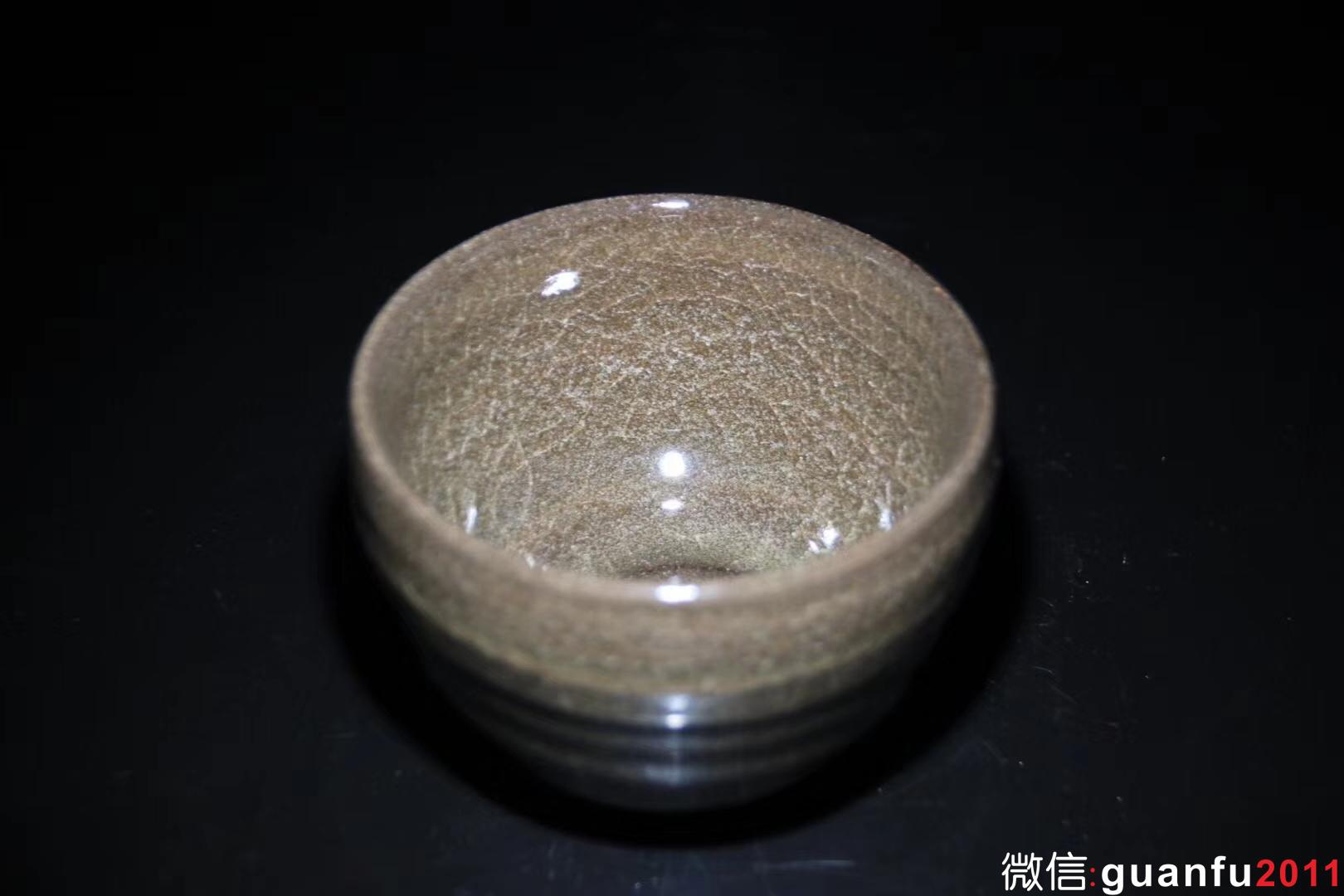 【作者】李遠興老師 作品 【品名】柴燒冰裂紋 【規(guī)格】8.8 x 6.8 cm