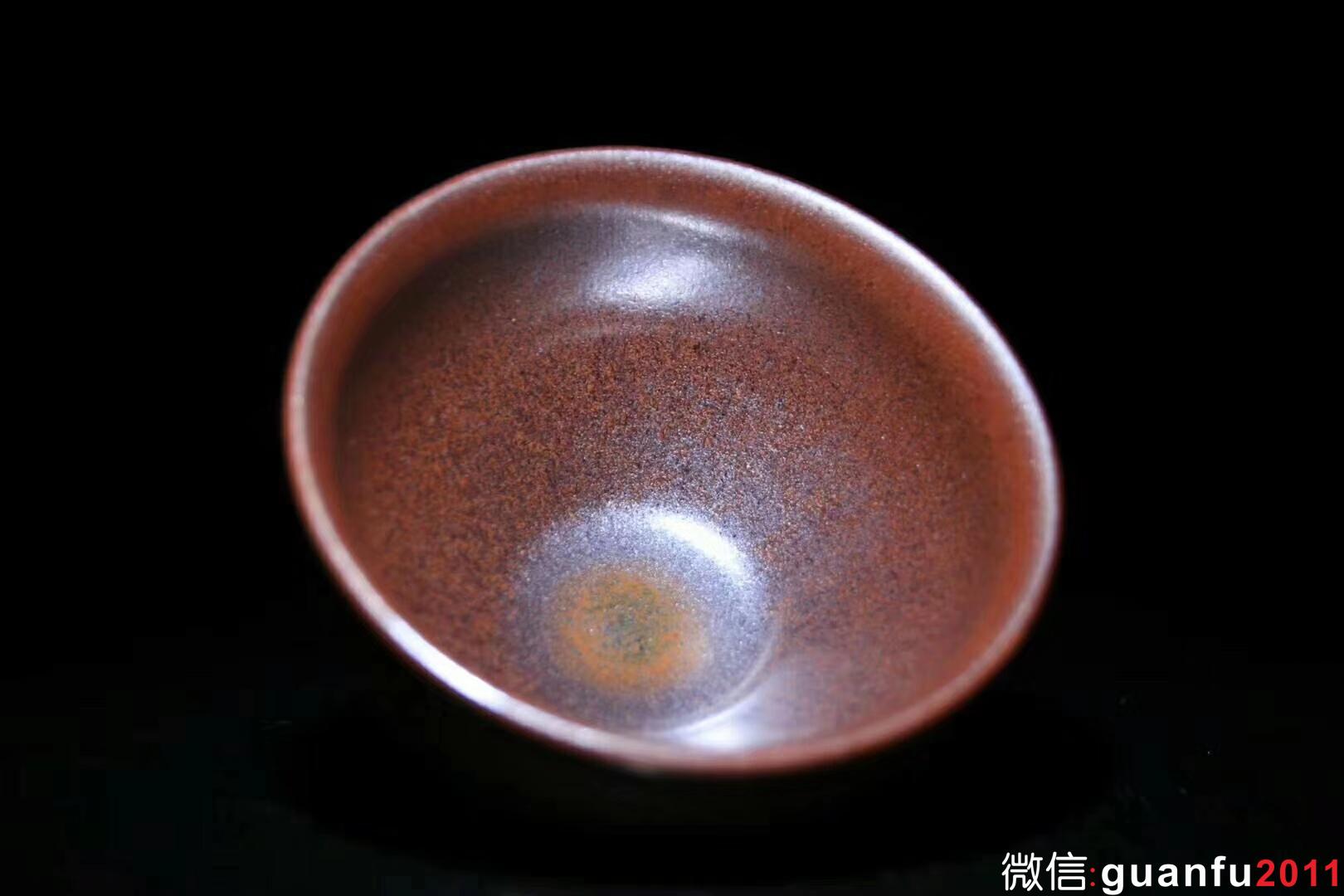 【作者】李遠(yuǎn)興老師 作品 【品名】柴燒柿子紅 【規(guī)格】9.3 x 5.5 cm