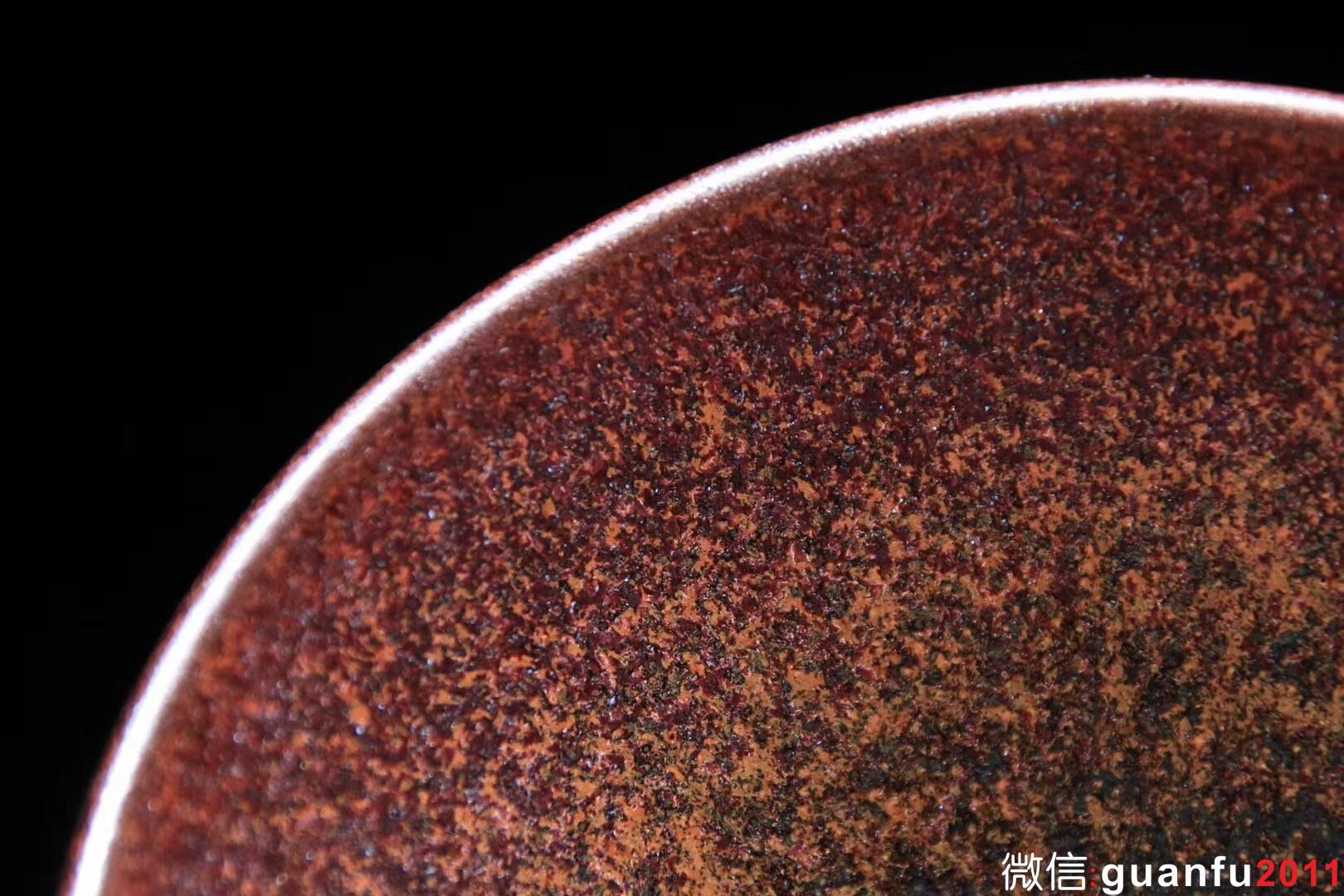 【作者】楊興生老師 作品 【品名】柴燒 【規(guī)格】9.3 x 5 cm