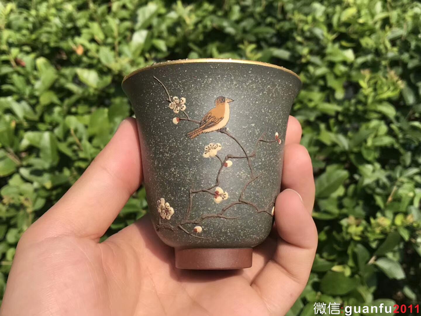 “喜上眉梢” 作者：高邵雄老師 作品：泥繪金杯  新品 口徑:   7cm *7.2cm