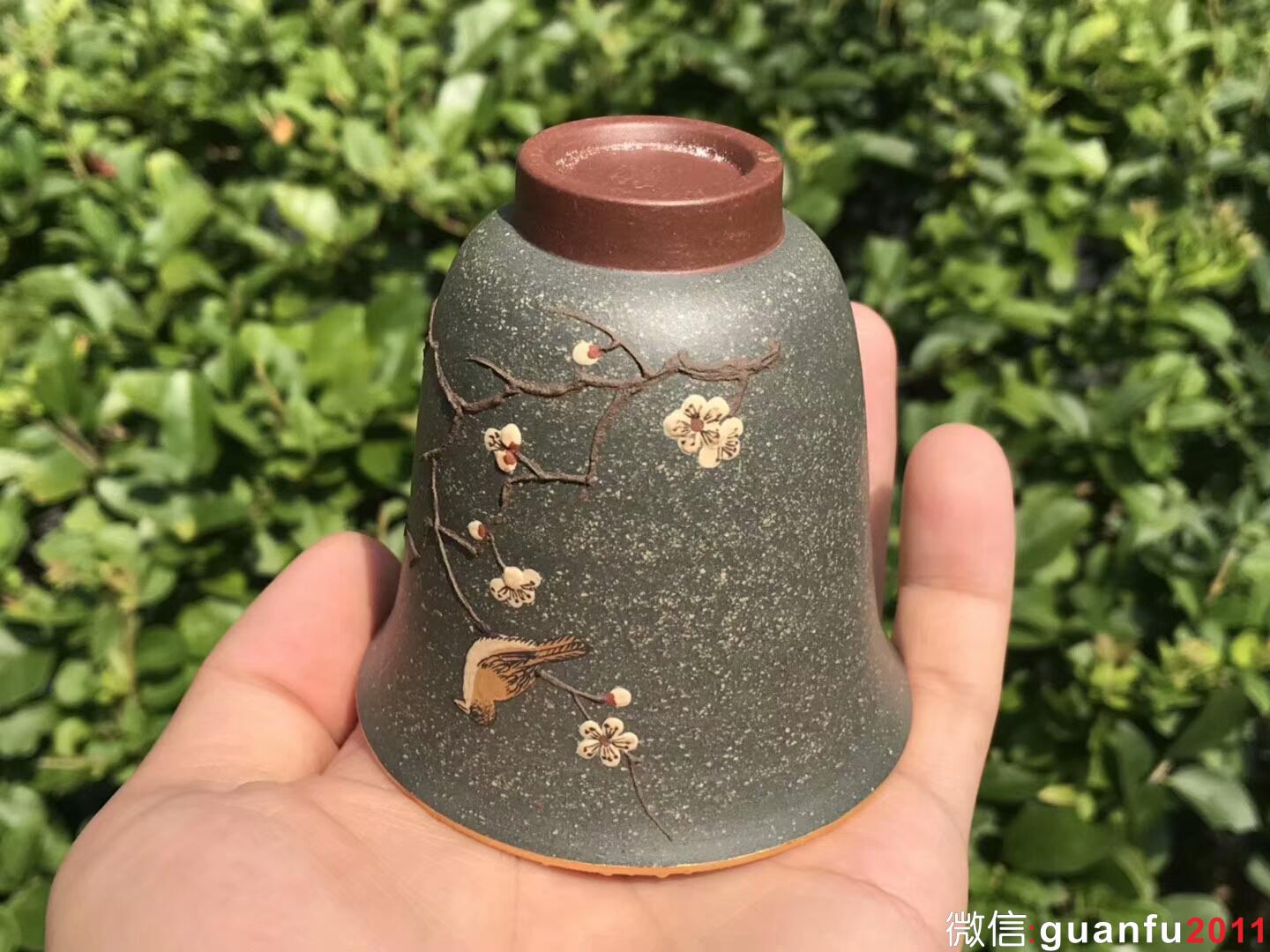 “喜上眉梢” 作者：高邵雄老師 作品：泥繪金杯  新品 口徑:   7cm *7.2cm