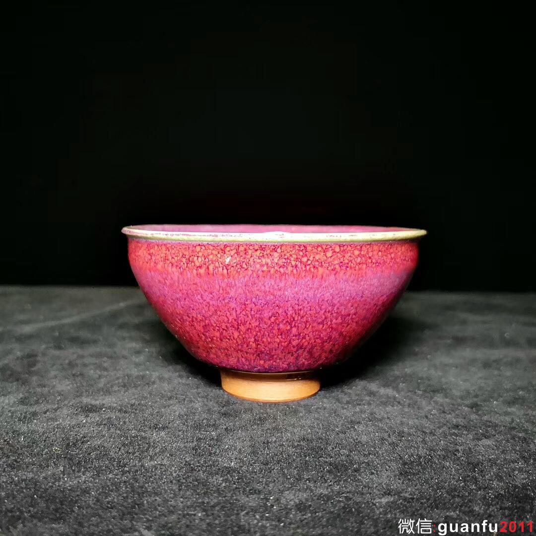 日本～水出勝老師，桃紅木葉，束口盞。 口徑9.3高5.1