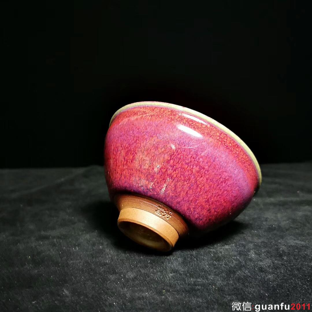 日本～水出勝老師，桃紅木葉，束口盞。 口徑9.3高5.1