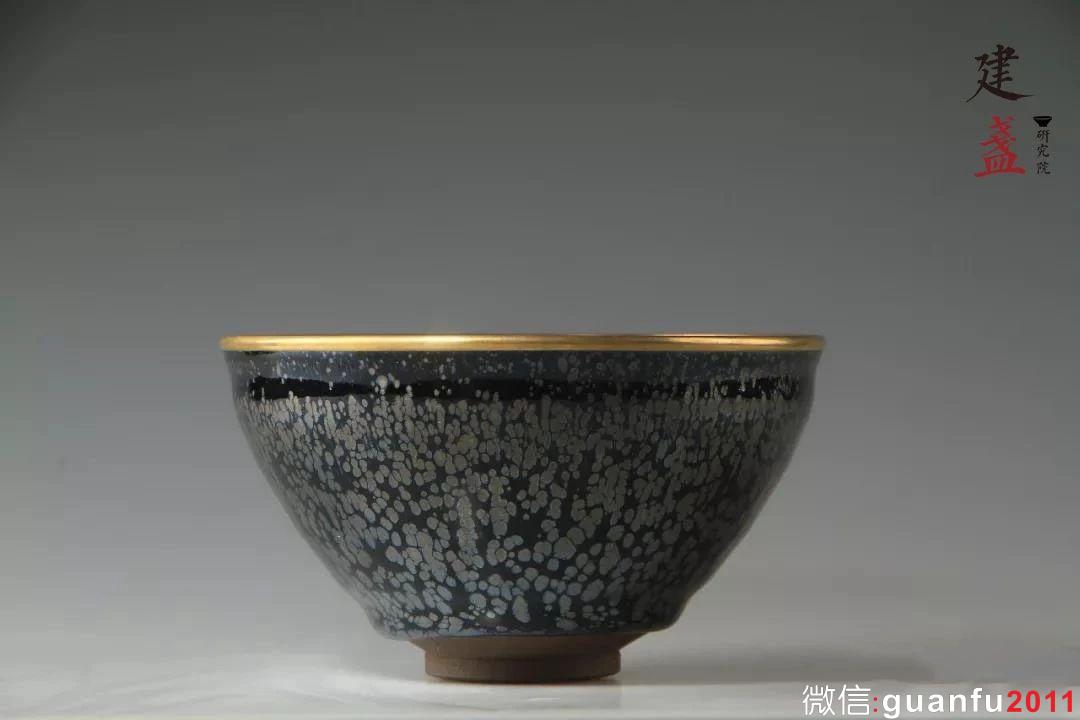 淺談建窯建盞的油滴燒成技術(shù)原理和化學(xué)組成