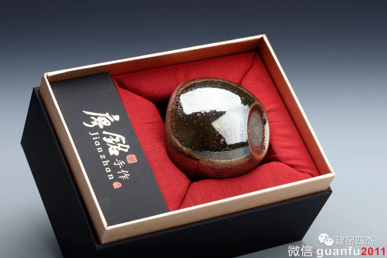 夕有余暉，心無旁騖——廖銘新品「夕暉」上市