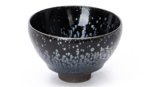 用建盞喝茶，水質(zhì)軟化真的會(huì)柔軟許多?