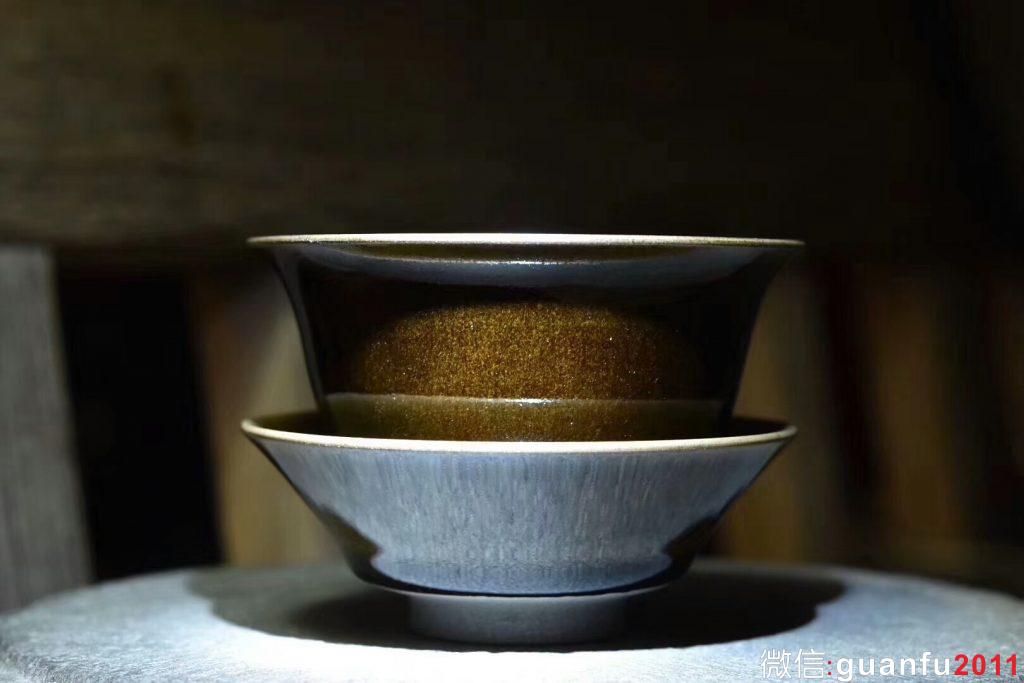 茶末蓋碗       —————李光熙