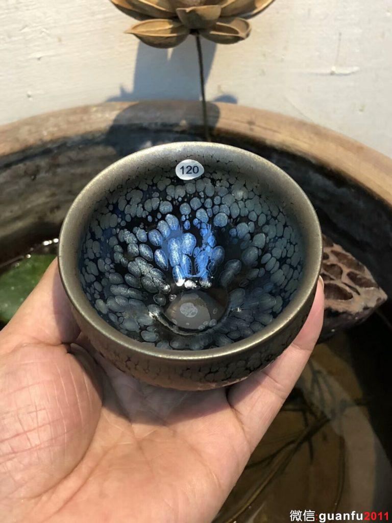 金油滴開創(chuàng)者 黃美金老師作品 空谷幽蘭十八周年紀念款規(guī)格：8*6.7公分