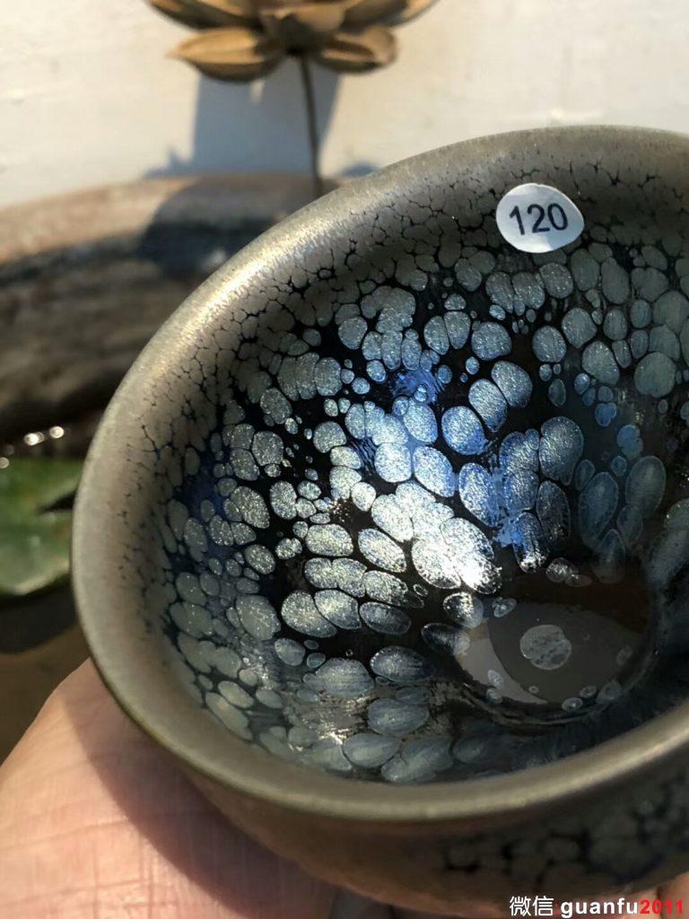 金油滴開創(chuàng)者 黃美金老師作品 空谷幽蘭十八周年紀念款規(guī)格：8*6.7公分