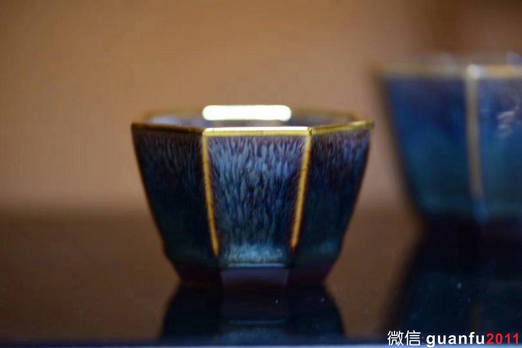 八面玲瓏(描金口) 規(guī)格尺寸:10.5公分高6公分  漢風(fēng)八韻(描金口) 規(guī)格尺寸:8.5公分高5公分  范澤鋒作品收藏級