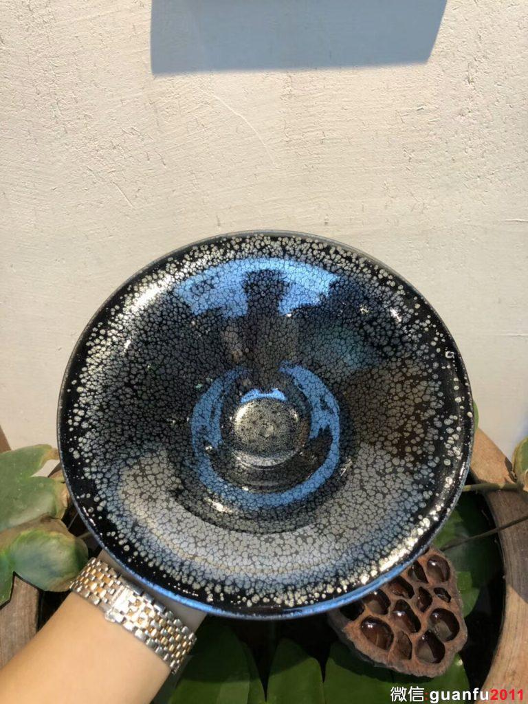 付出才有收獲．一直堅(jiān)持傳統(tǒng)． （華御）傳承人：陳春華老師 （黑釉油滴）建盞 大盞 19口 斗笠