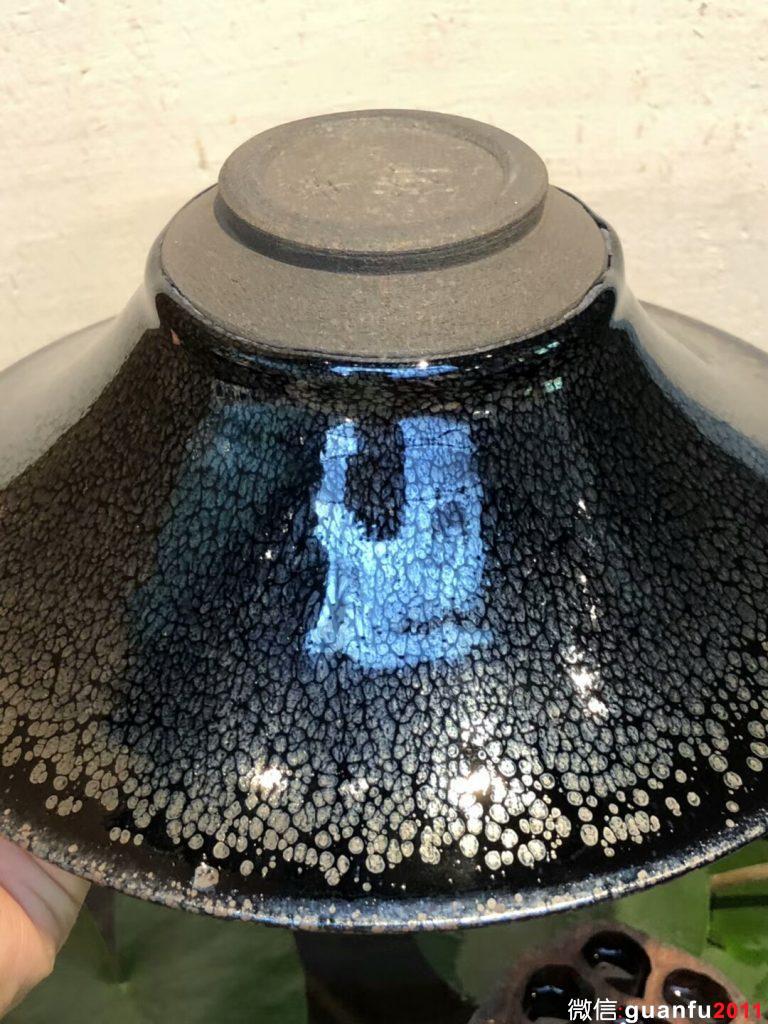 付出才有收獲．一直堅(jiān)持傳統(tǒng)． （華御）傳承人：陳春華老師 （黑釉油滴）建盞 大盞 19口 斗笠