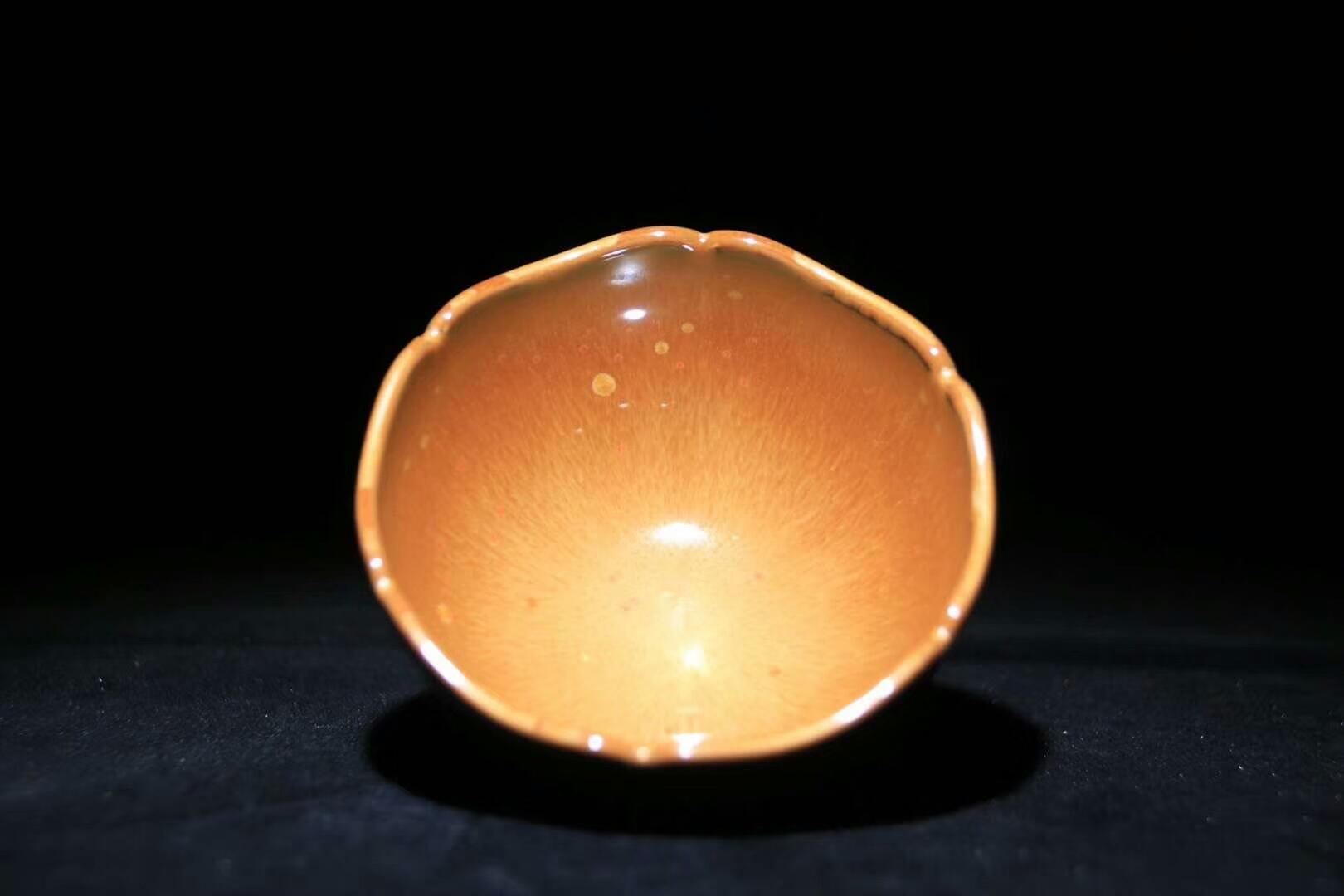 范澤鋒老師 作品只為遇見(jiàn)有緣人——“慧緣”花口器型