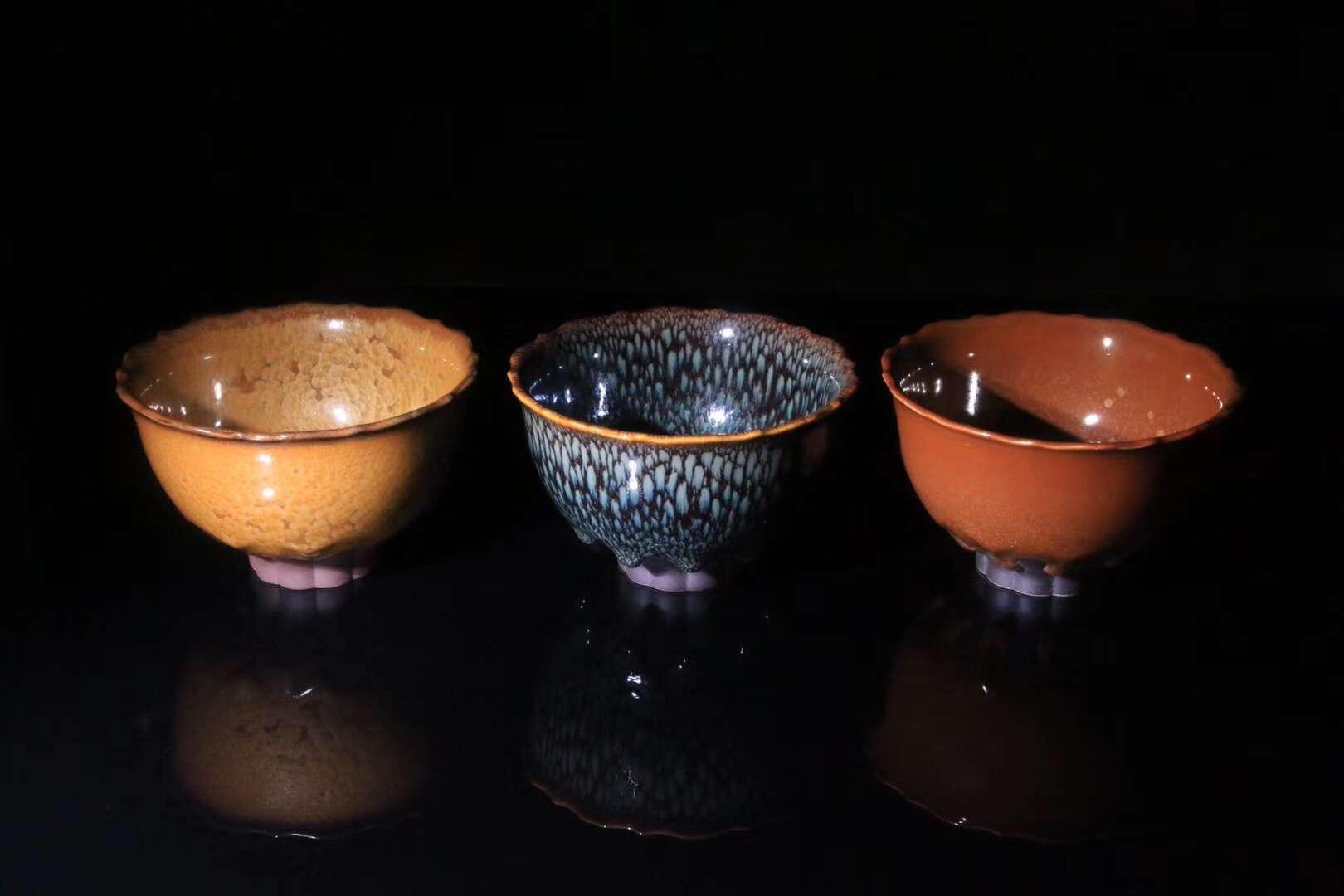 作品：蓮花 【呤賞煙霞】 口徑：10.5cm*6.5cm