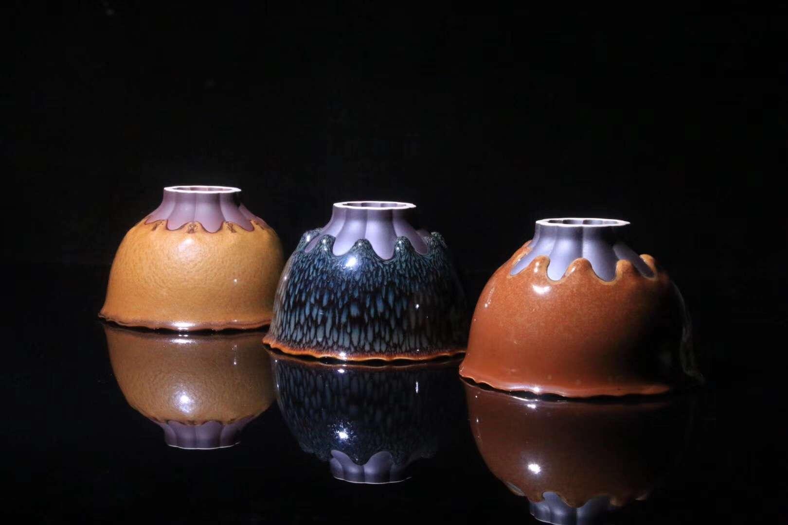 作品：蓮花 【呤賞煙霞】 口徑：10.5cm*6.5cm