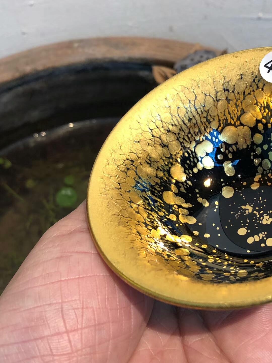 范澤鋒研究員級(jí)高級(jí)工藝美術(shù)大師  極品金油滴/鐵胎 撇口 口徑:9.5公分高5公分 收藏重器