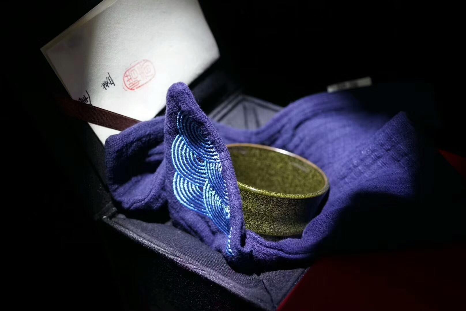 傳統(tǒng)鐵胎 茶末釉  惜春.張國偉作品  青翠不驚寒 竹節(jié)杯 7.6×6.0cm