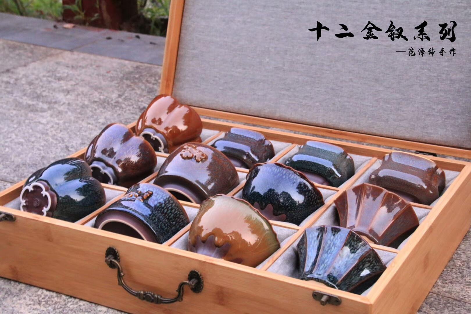 國家級研究員   正高級工藝美術(shù)師 作者：范澤鋒 作品 ：【十二金釵 】系列