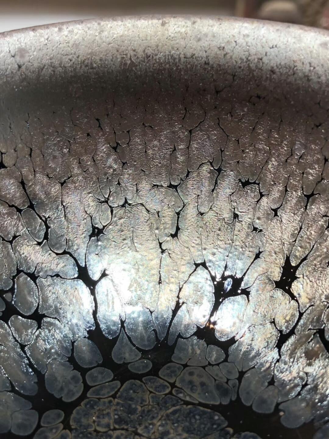 小李達(dá)  李昌海老師  鷓鴣斑帶著時(shí)尚元素 外黑釉油滴 盞中之貴族，香爐器型 囗徑：9.3高：5.5