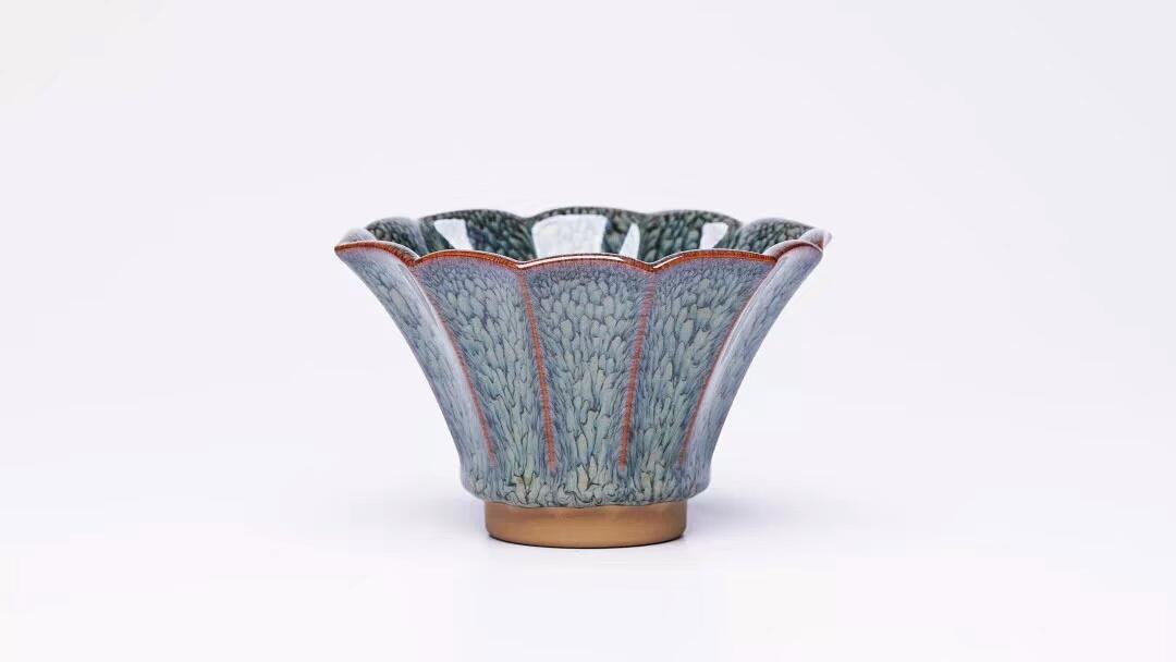 國(guó)家級(jí)研究員高級(jí)工藝美術(shù)師作者：范澤鋒老師  作品：【十二文殊】紫砂胎口徑：10cm*6.3cm