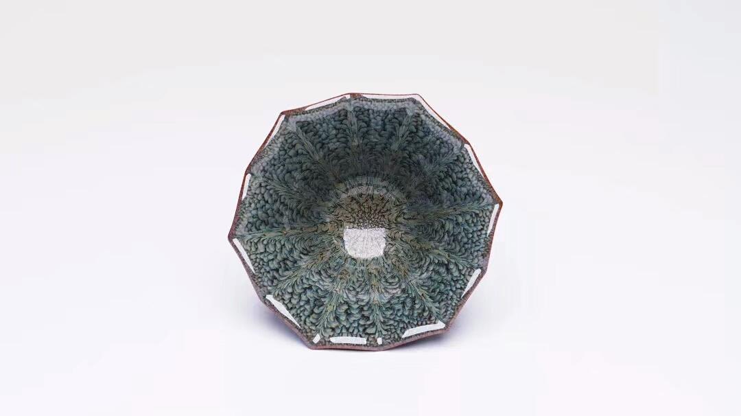 國(guó)家級(jí)研究員高級(jí)工藝美術(shù)師作者：范澤鋒老師  作品：【十二文殊】紫砂胎口徑：10cm*6.3cm